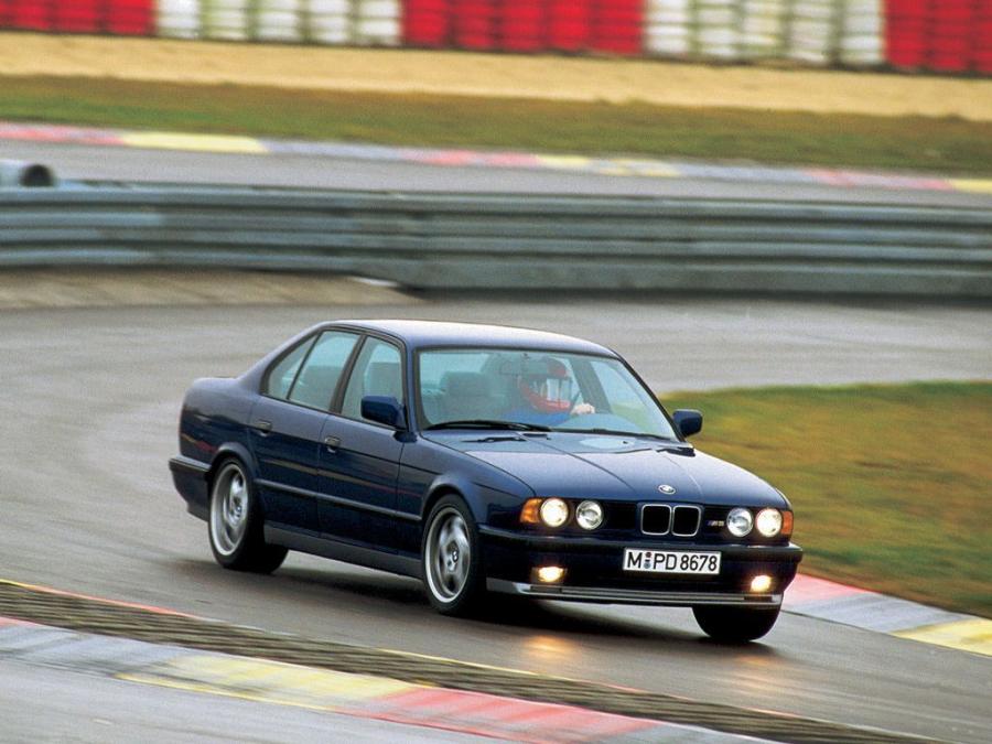  BMW M5 Sedan (E34) 1991 года  (WW) (фото 40 из 42)